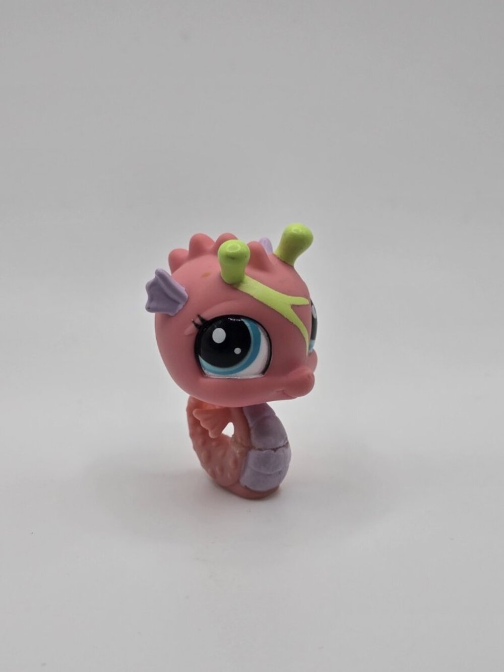 Littlest Pet Shop Seahorse Pink/Yellow Sea Horse with Blue Eyes #1731